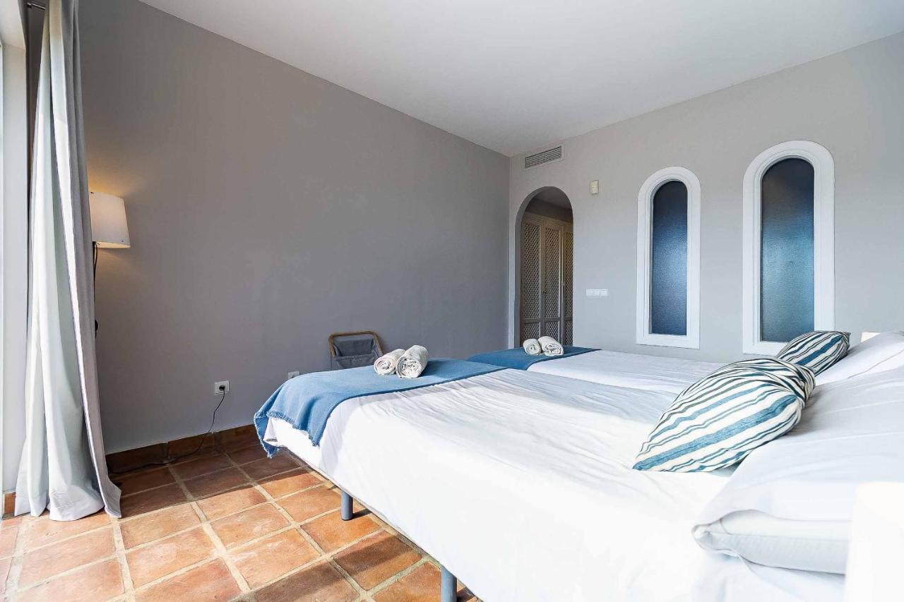 Sitio de Calahonda Sur Suites Miraflores מראה חיצוני תמונה
